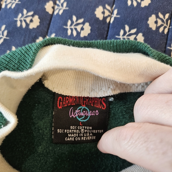 Vintage Embroidered Tennesee Sweatshirt Woman's Large Green Embroidered paisley - Picture 7 of 8